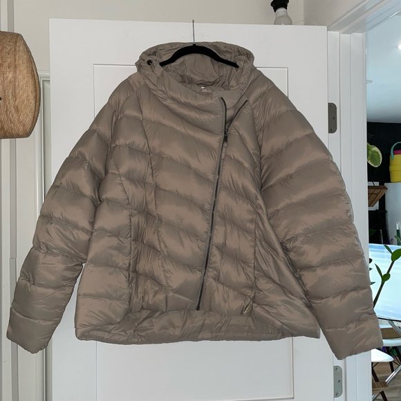 L.L. Bean Jackets & Blazers - LL Bean Down Puffer Jacket (NWT)